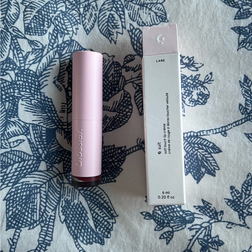 Glossier G suit in lane